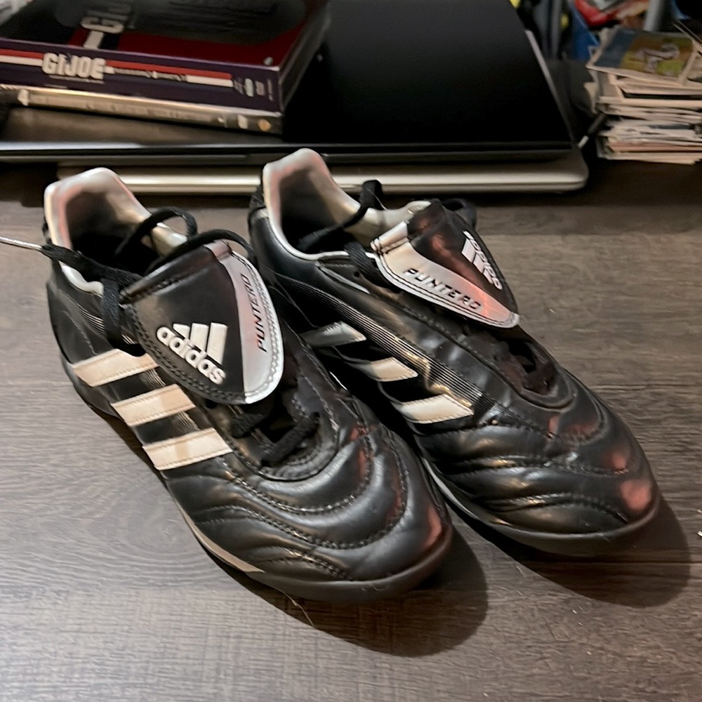 Adidas Puntero Indoor Turf soccer shoes